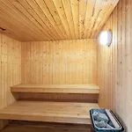 Prázdninový dům Amazing In With Sauna *