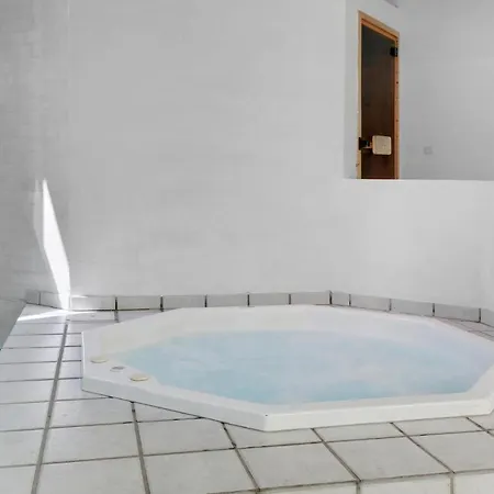 بيت للعطل Amazing In With Sauna Neksø